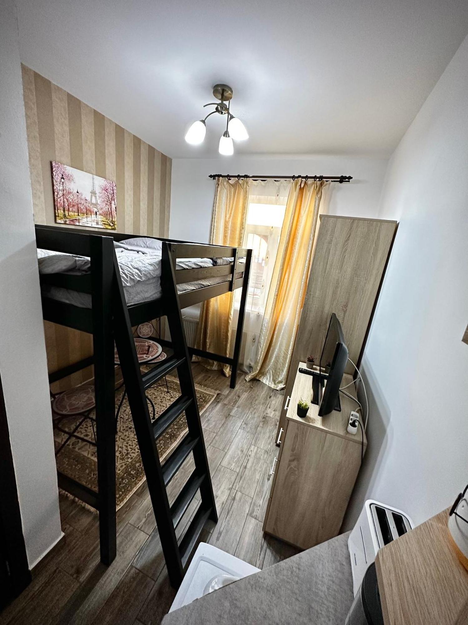 Ada'S Luxury Apartament&Studio - Old City ブラショフ エクステリア 写真